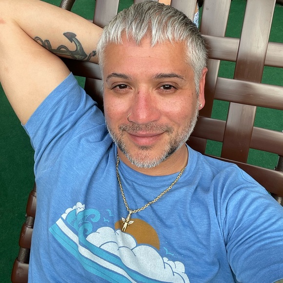 Meet your Posher, Michael - Picture 2 of 5